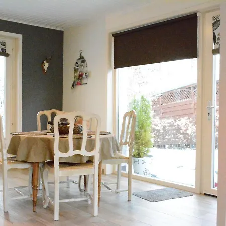 Casa de Férias Pleasing Holiday In With Garden Virton